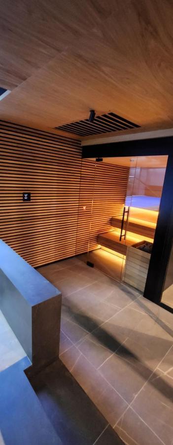 Vistula Loft , Spa , Sauna & Swimming Pool, Free Parking! Apartament Kraków